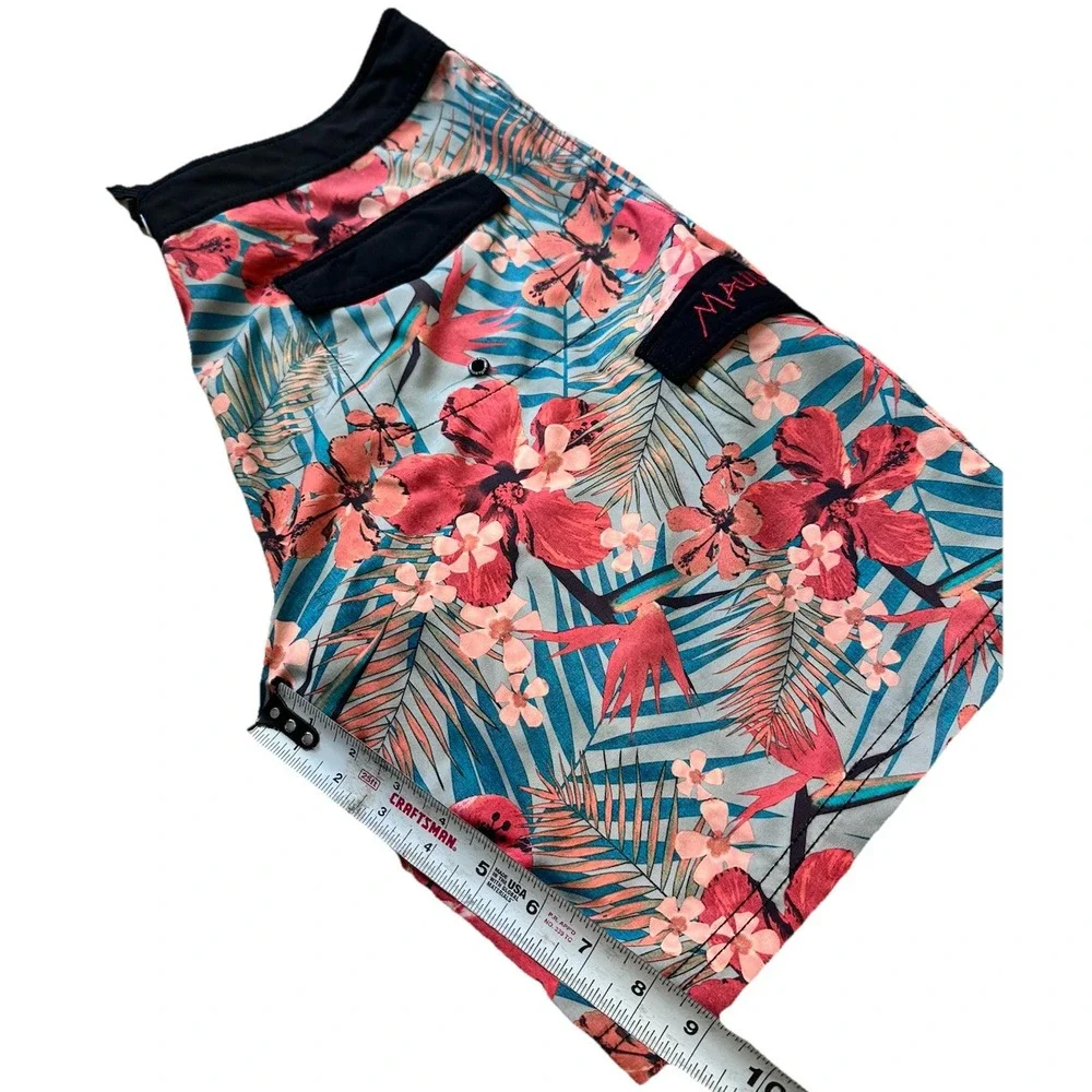 SALE -‎ 3/$25 Maui And Sons Men's Swim Trunks Size 34.           *120